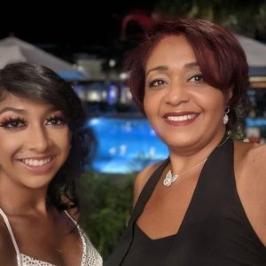 Meet your Posher, Alba